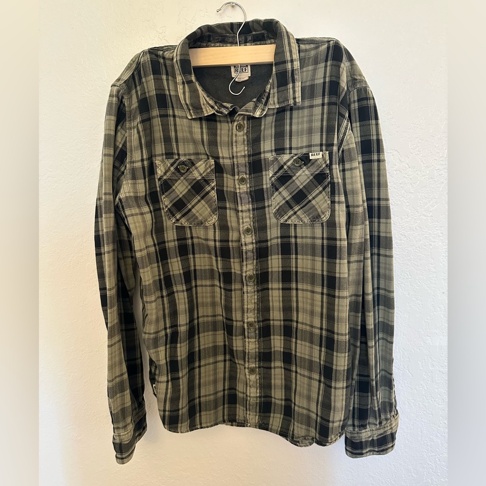 Reef Plaid Flannel Green Medium Men’s or Unisex